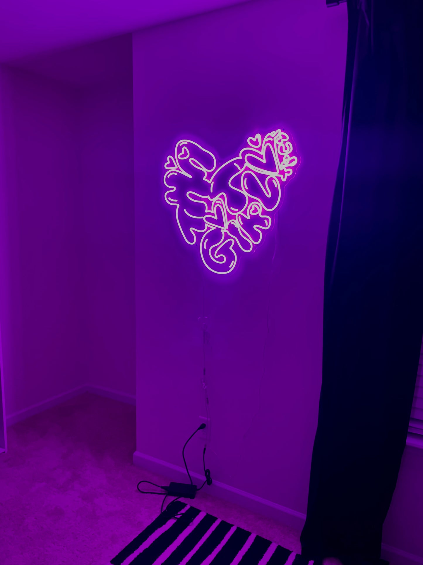 That Girl Heart Neon Light *read description* (hot pink is shown in picture)
